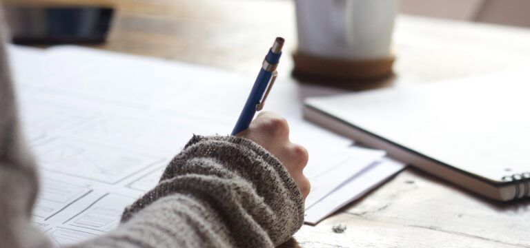 Storytelling with the Right Content and the Right Context