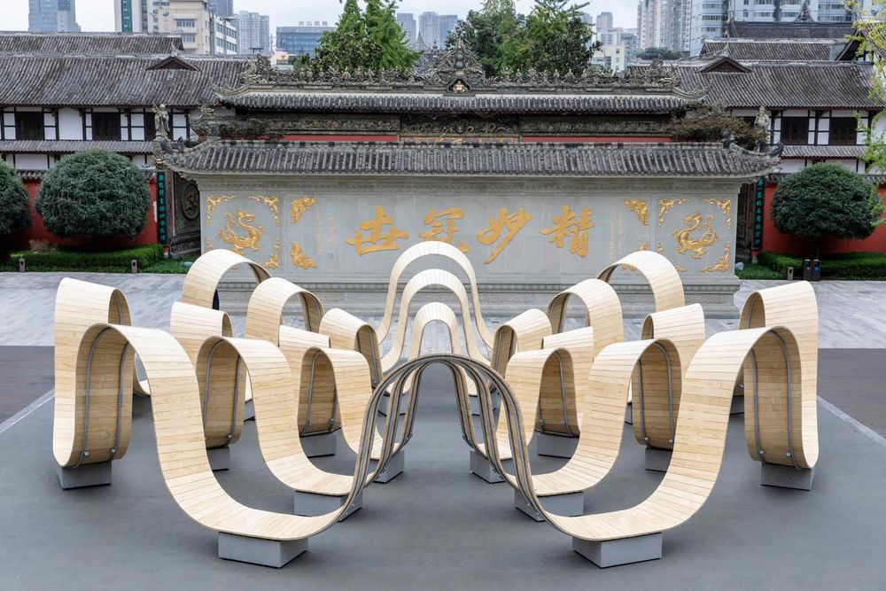 太古地产呈献英国艺术装置杰作“请就座”中国首展